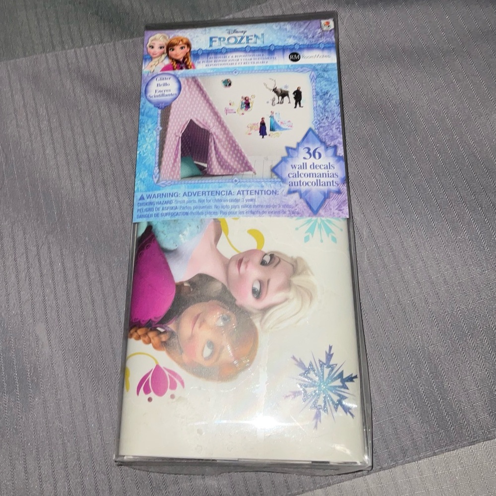 Frozen wall decals